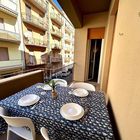 Casa Mare L.Ea. Lägenhet Follonica Exteriör bild