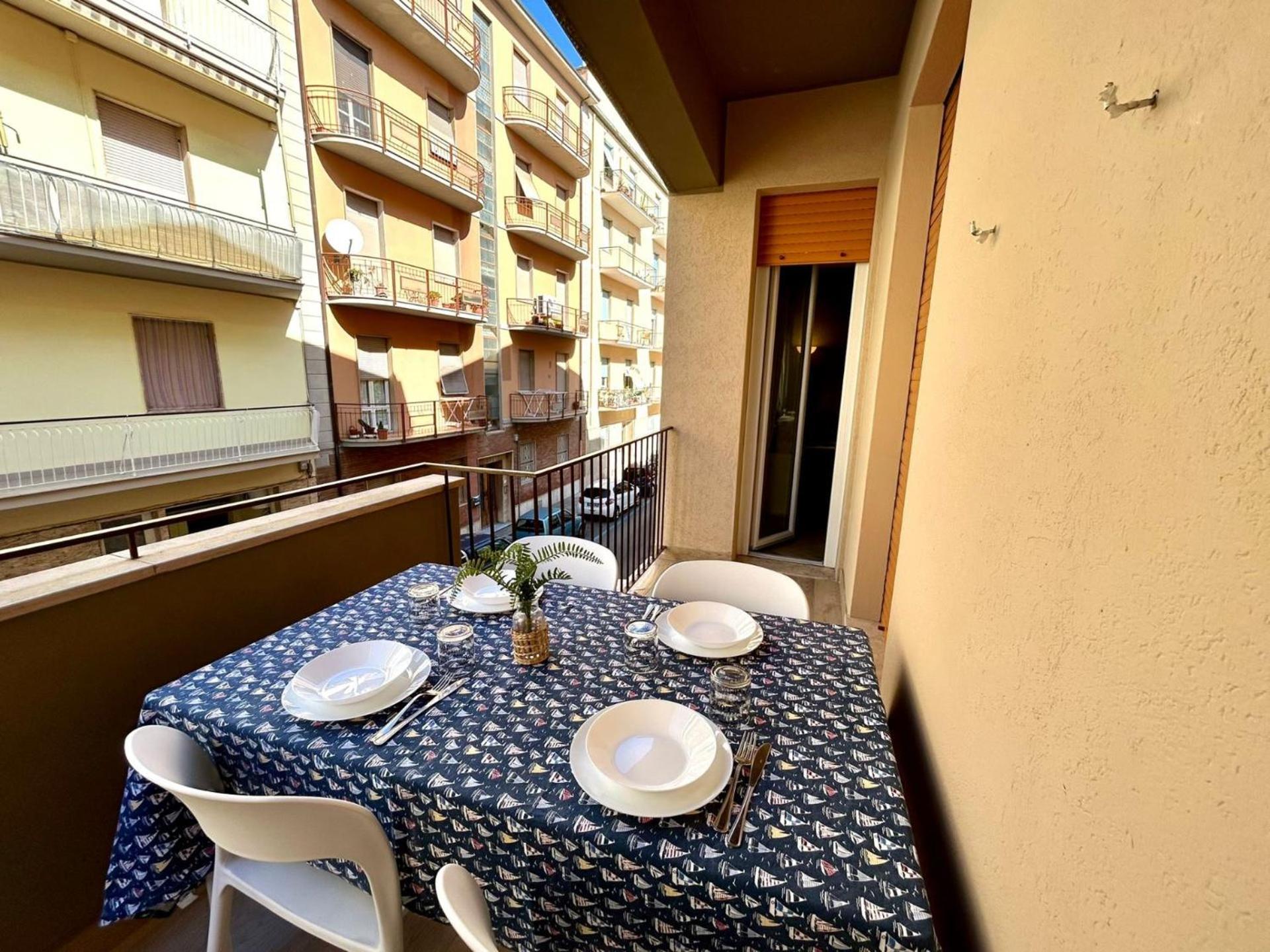 Casa Mare L.Ea. Lägenhet Follonica Exteriör bild