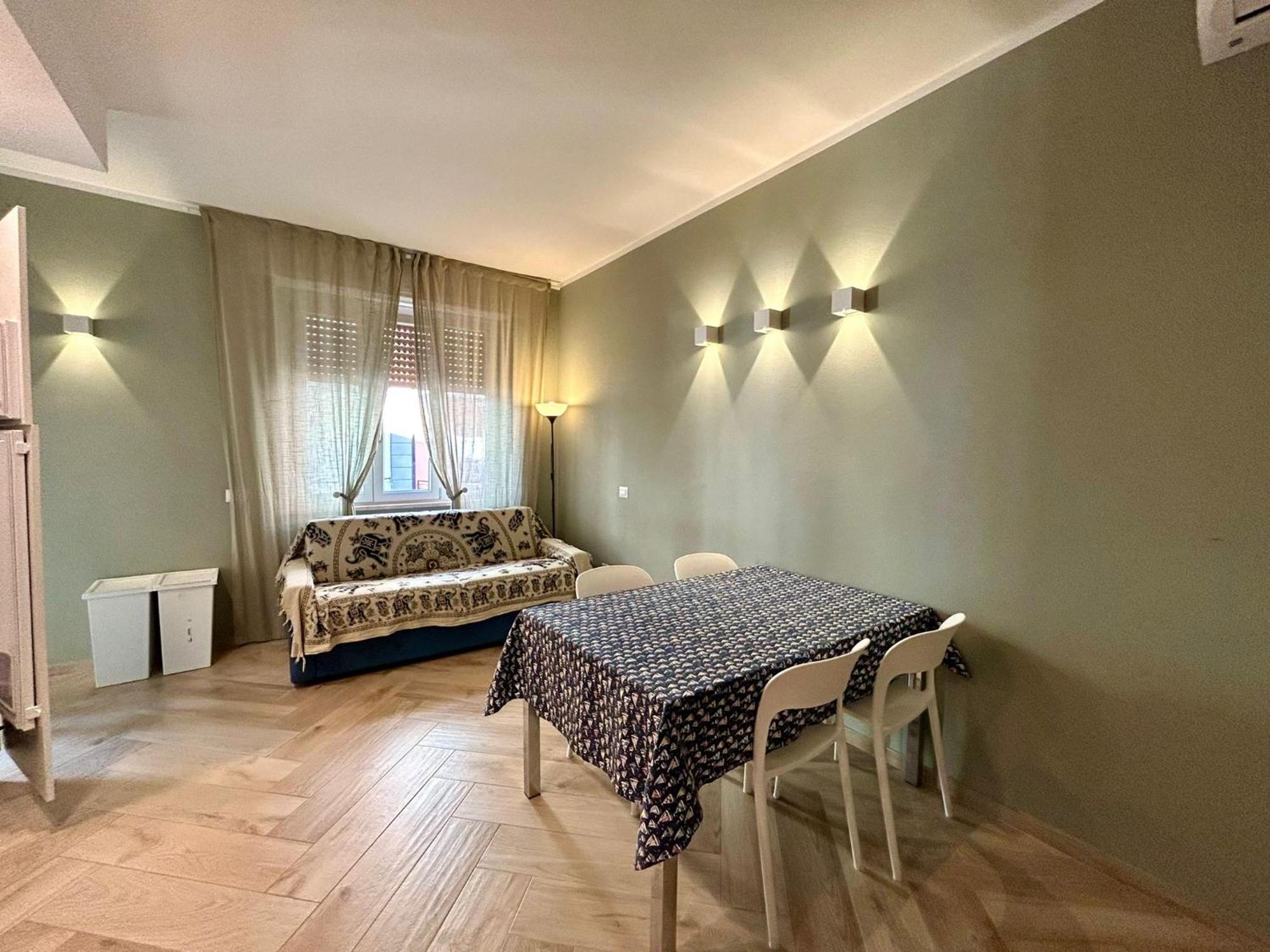 Casa Mare L.Ea. Lägenhet Follonica Exteriör bild