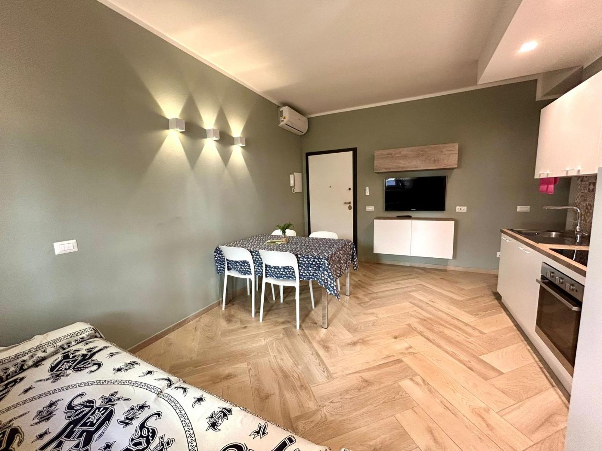 Casa Mare L.Ea. Lägenhet Follonica Exteriör bild